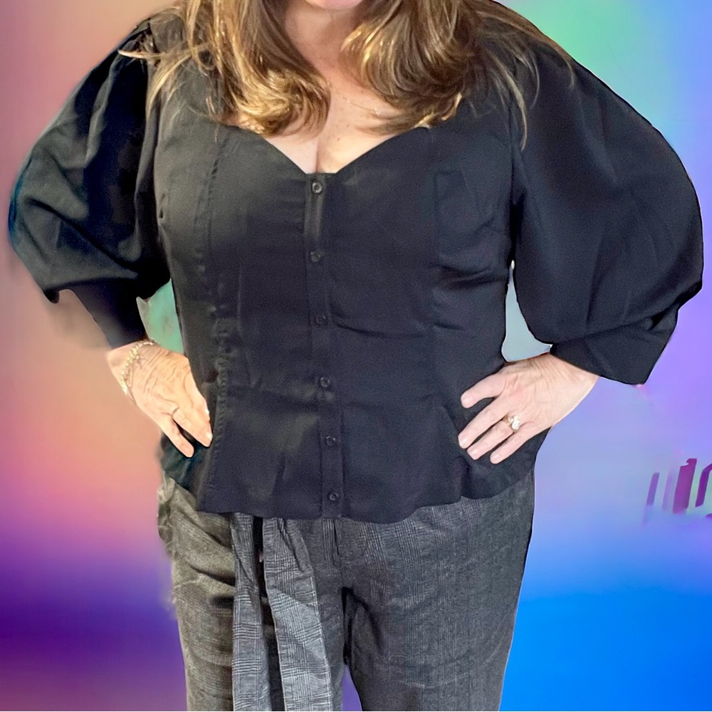 Soncy Blouse NWT sz 2 (18/20)